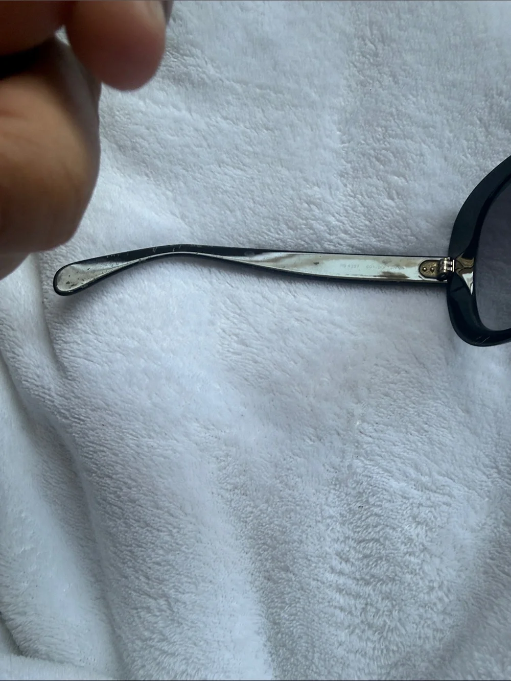 Ray-Ban Women's Black Oversized Round Sunglasses